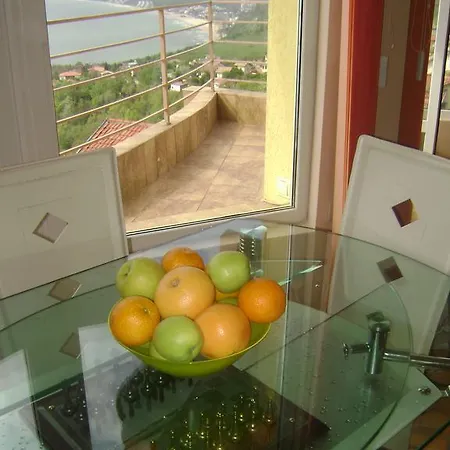 Apartment Sunshine Balchik